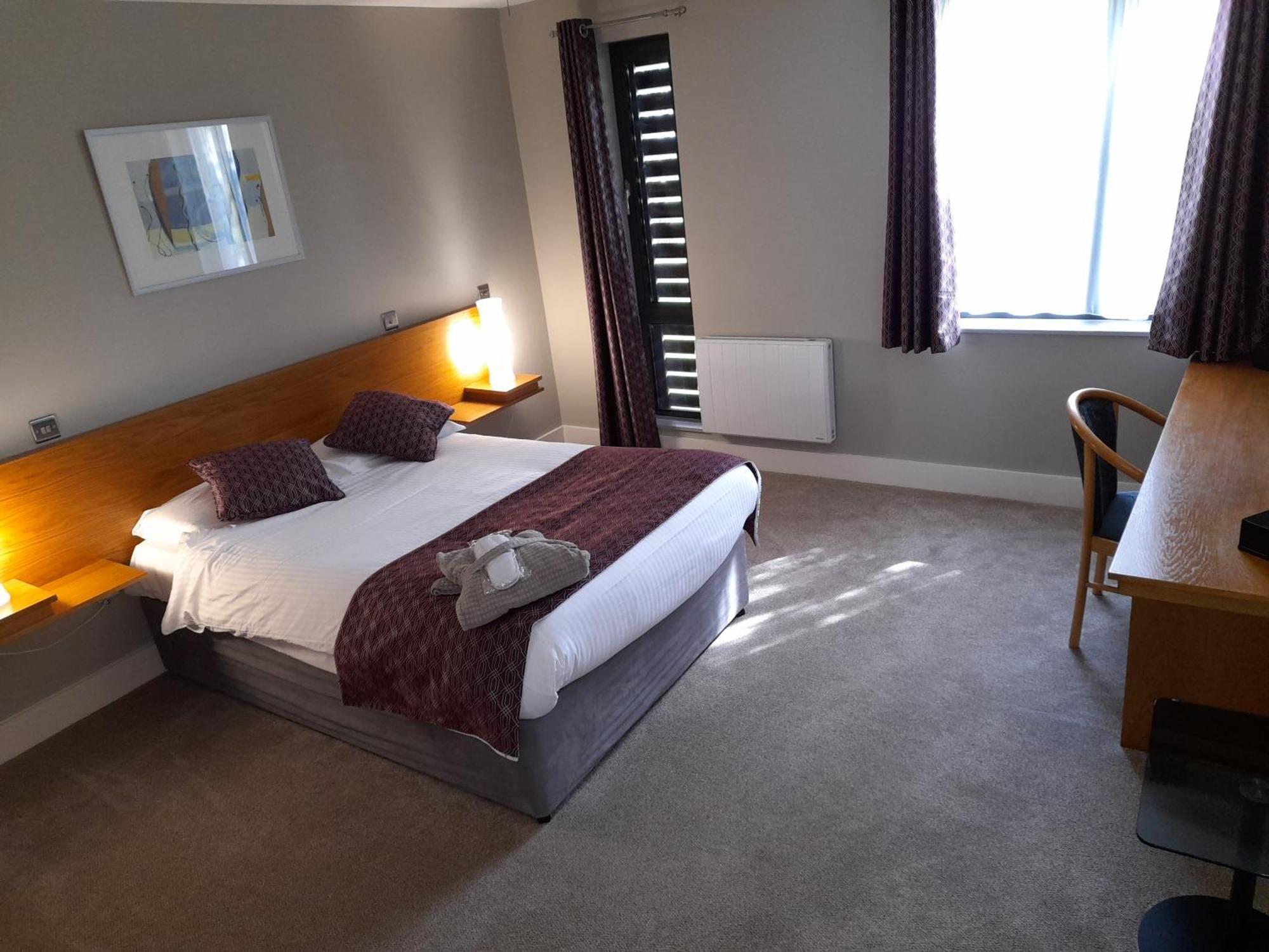 Hotel Roffey Park Venue Horsham Esterno foto